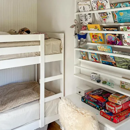 2 Bedroom Awesome In Casa vacanze Gilleleje